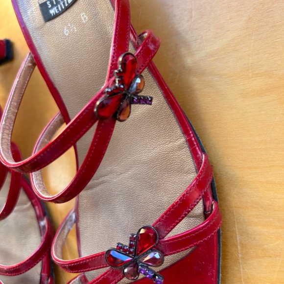 Stuart Weizman shoes and a doozy & Burke Matching bright red clutch - Picture 7 of 13